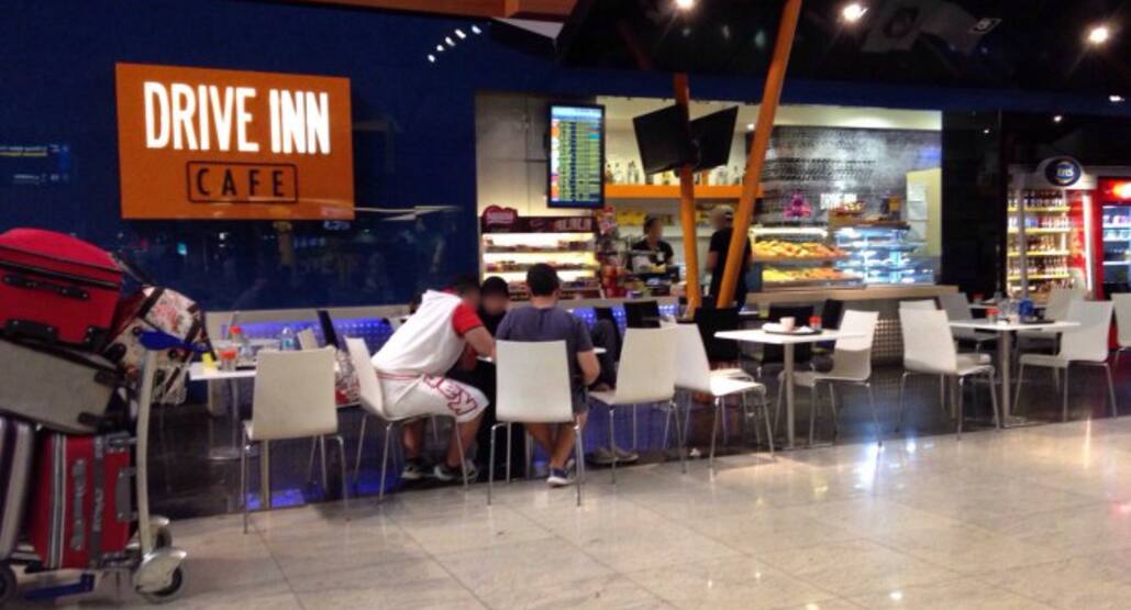 Drive Inn Cafe Sabiha Gokcen Havalimani Kurtkoy Istanbul